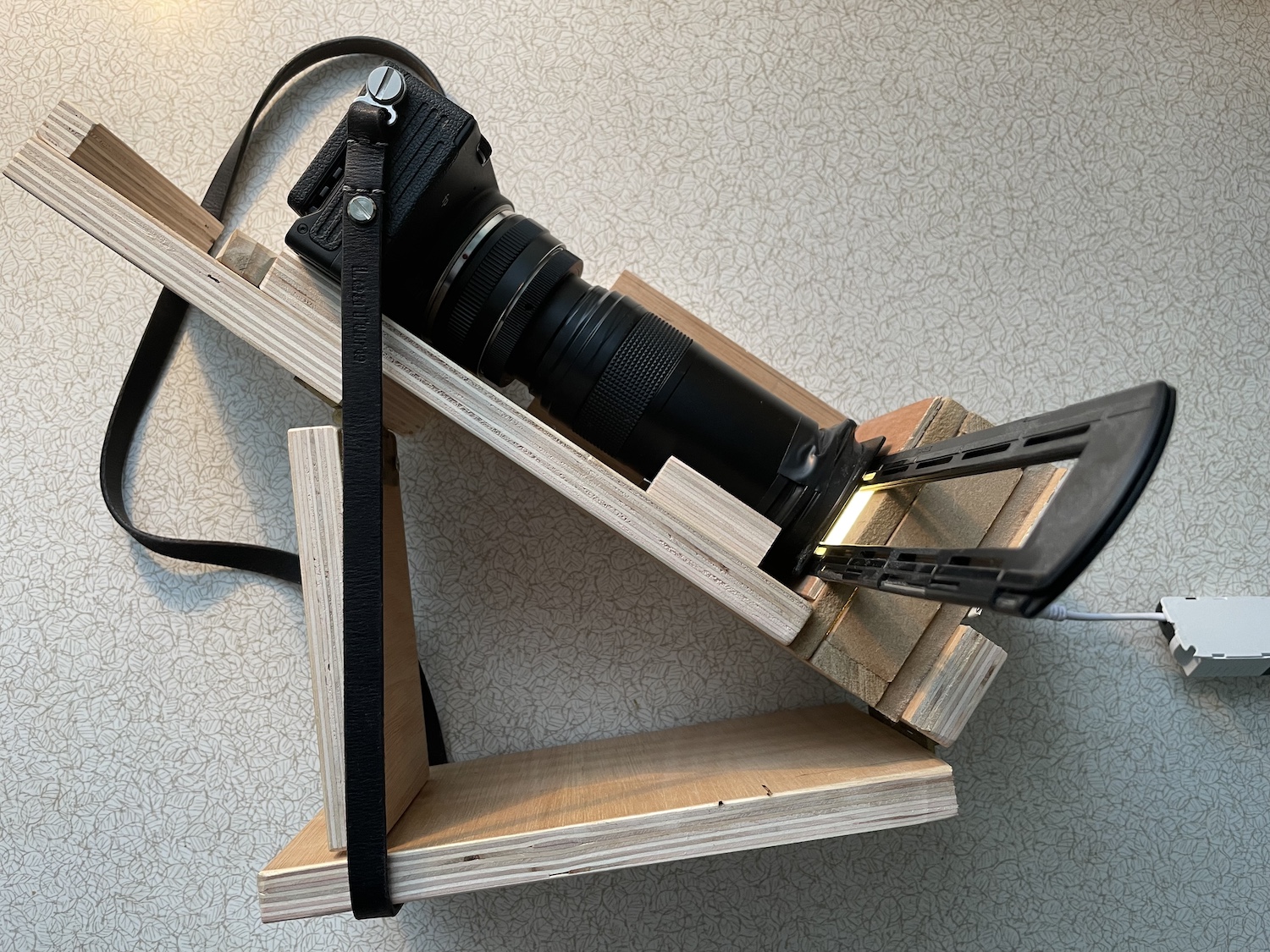 Side view, with the camera in position.